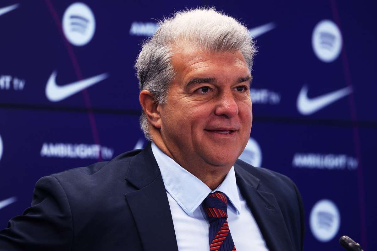 100 de milioane de euro in conturile Barcelonei Clubul a vandut locuri VIP la Camp Nou