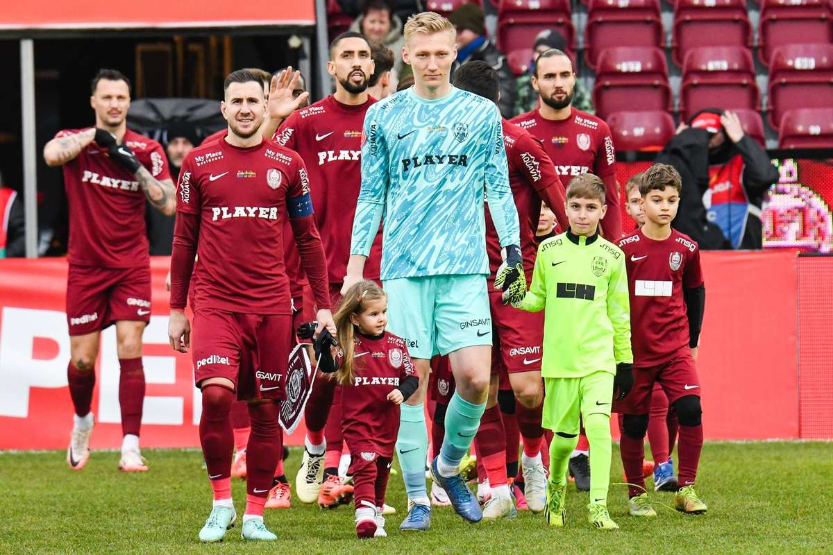 CFR Cluj semneaza cu un alt jucator tanar