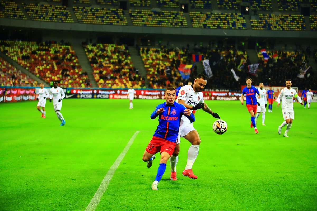 FCSB incepe cu stangul anul dar urca provizoriu pe locul intai in Superliga