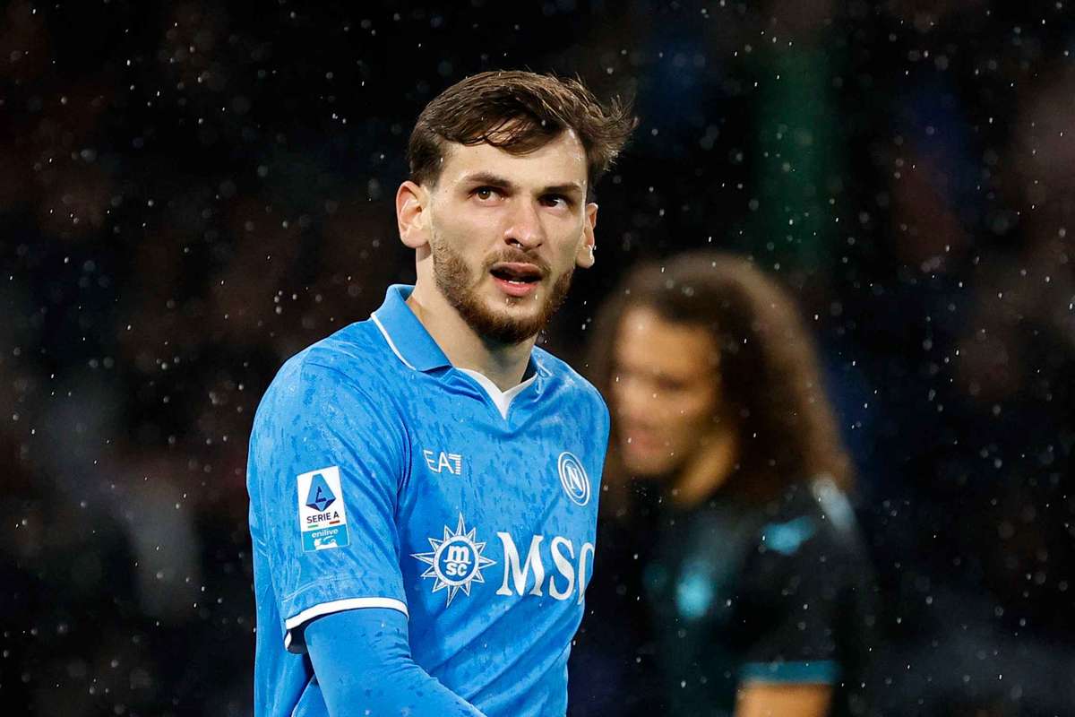 Khvicha Kvaratskhelia confirma plecarea de la Napoli printr un mesaj emotionant