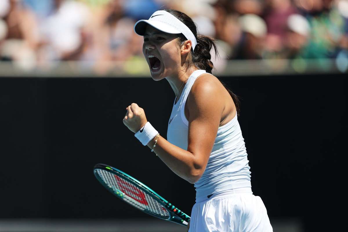 Urmarire Tenis Swiatek si Raducanu in turul 3 la AO Veteranul Monfils straluceste la Melbourne