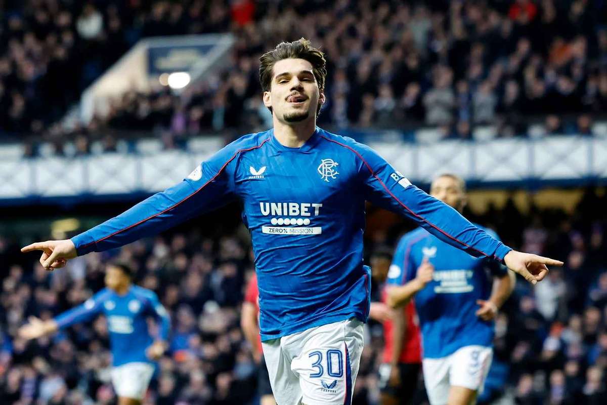 Ianis Hagi in forma excelenta Dubla pentru Rangers