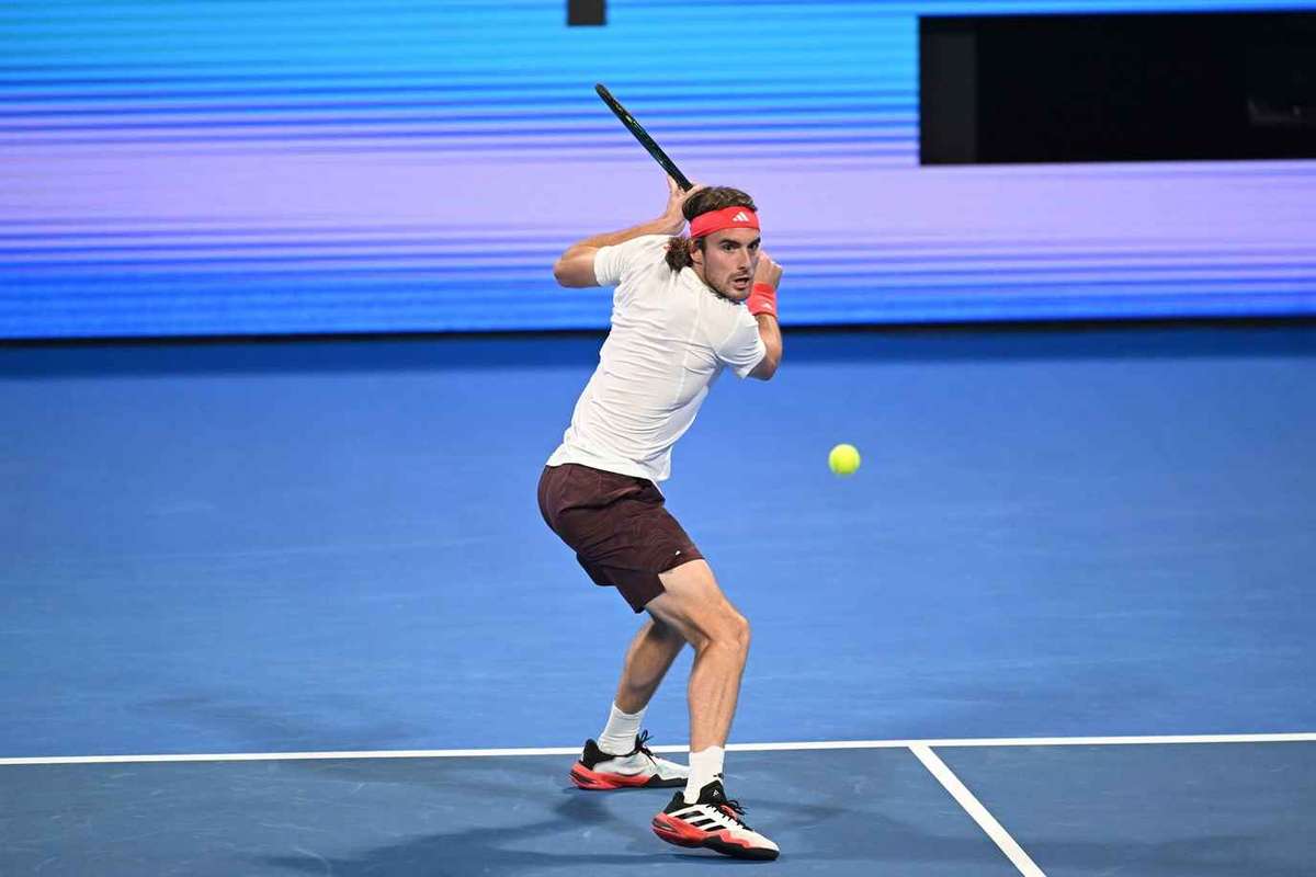 Tracker Tenis Tsitsipas avanseaza Calificari San Diego Romanul Gima il invinge pe Bigun