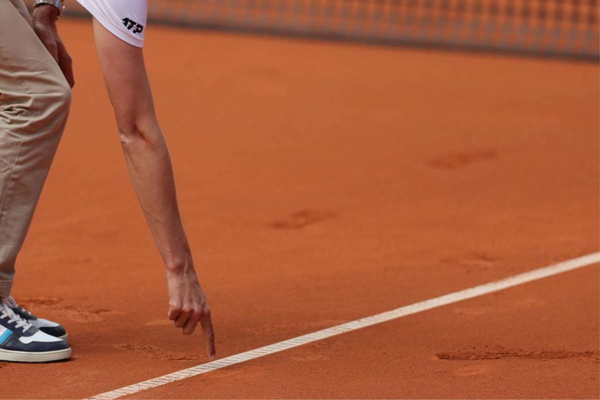 Arbitru de tenis suspendat 6 ani pentru manipulare scoruri