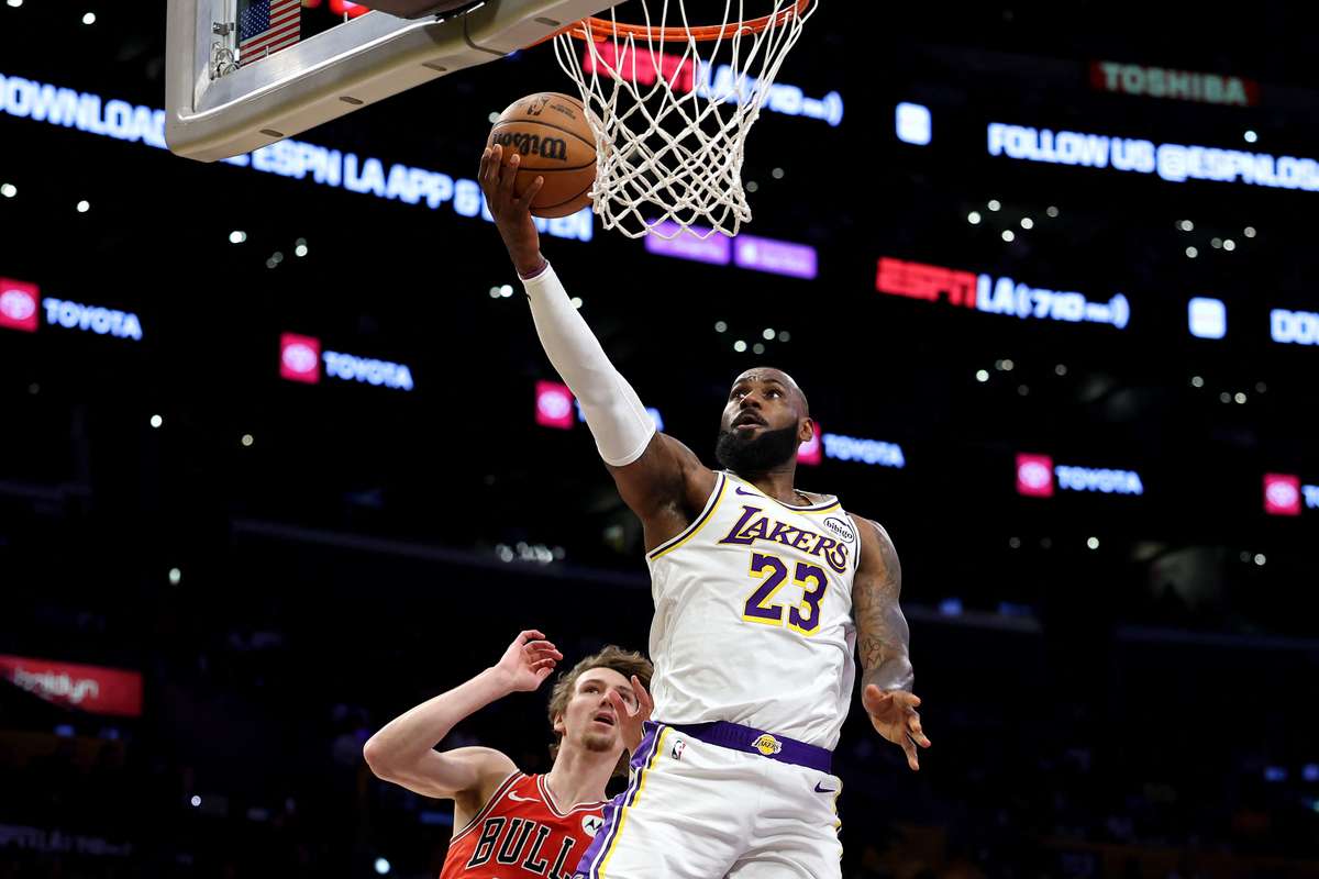 Chicago Bulls strica revenirea lui LeBron James la Lakers