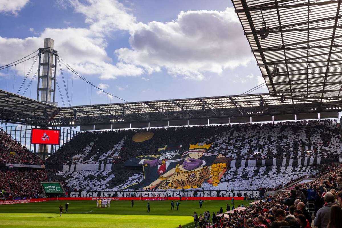 Club german investigat dupa banner ofensator al fanilor