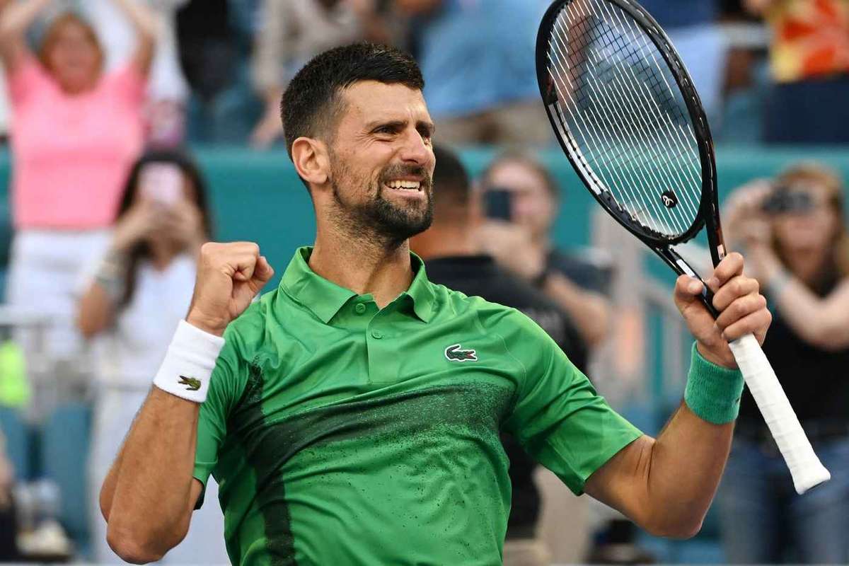 Djokovic il invinge pe Dimitrov si ajunge in finala de la Miami pentru al 100 lea trofeu