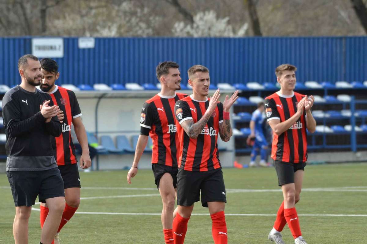 Metaloglobus incepe prost play off ul Ligii 2 Victorie categorica pentru CSM Resita