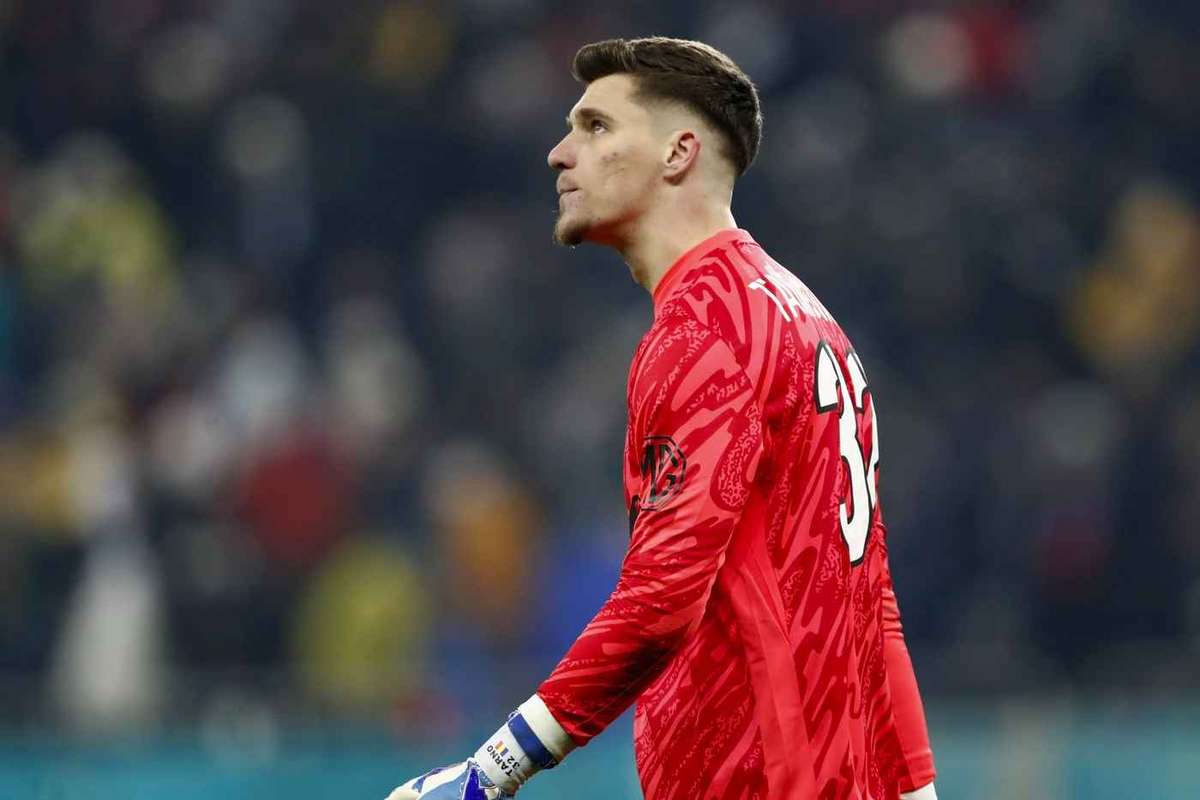 Nu mi permit sa tip la el Stefan Tarnovanu reactioneaza dupa conflictul cu Cristi Sapunaru