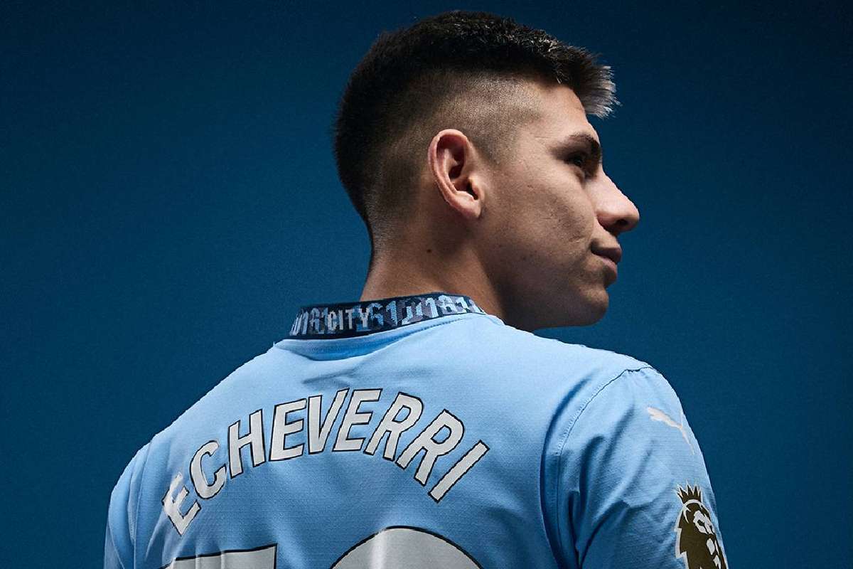 Oficial Manchester City are un nou atacant