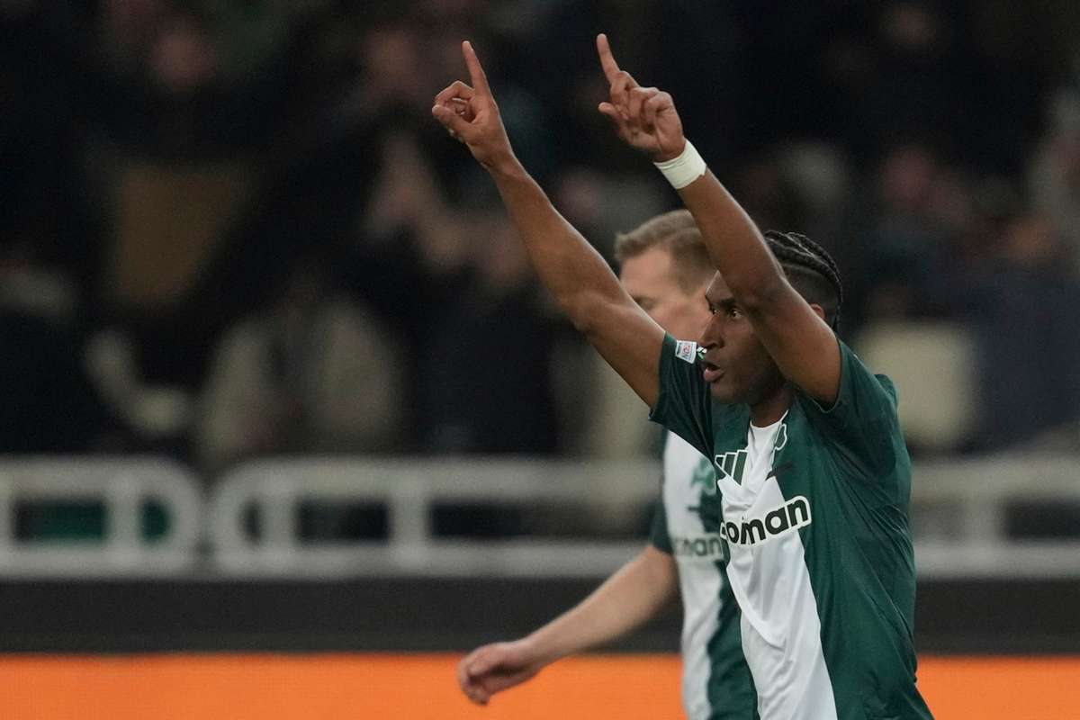 Panathinaikos invinge Fiorentina intr un thriller cu 5 goluri