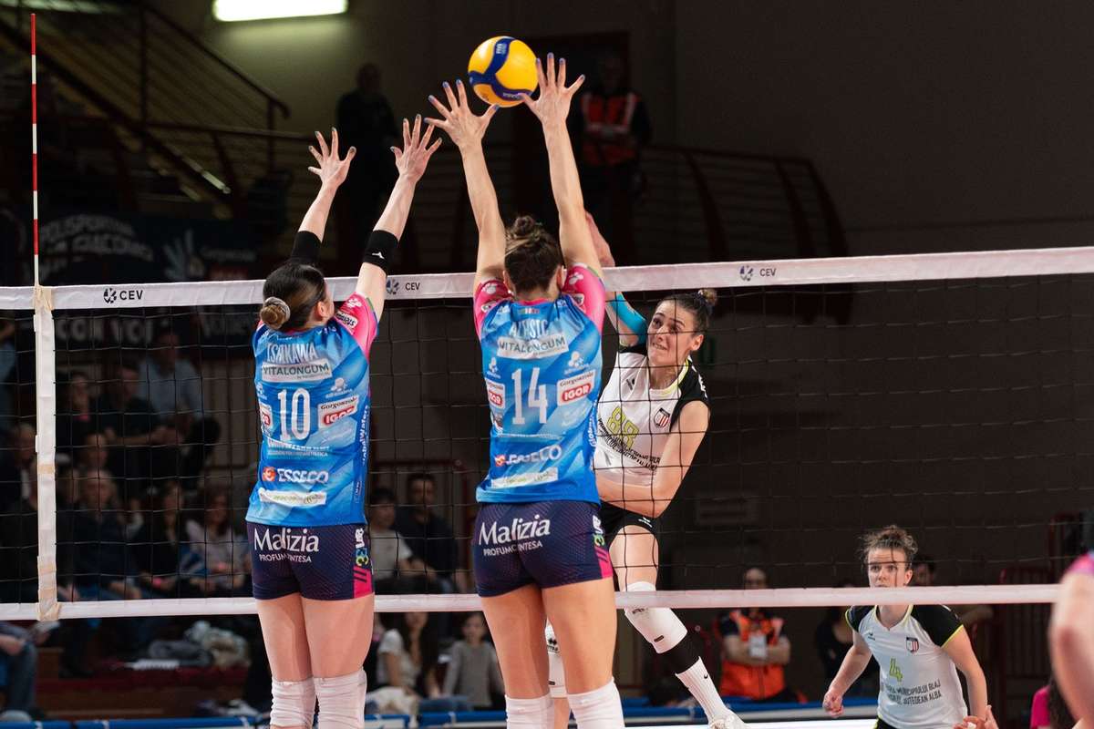 CSM Volei Alba Blaj a pierdut finala Cupei CEV