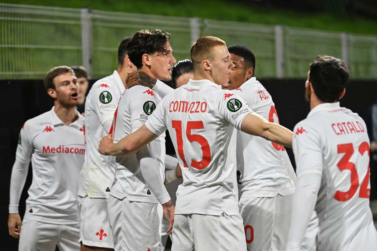 Conference League Fiorentina si Betis aproape de semifinale