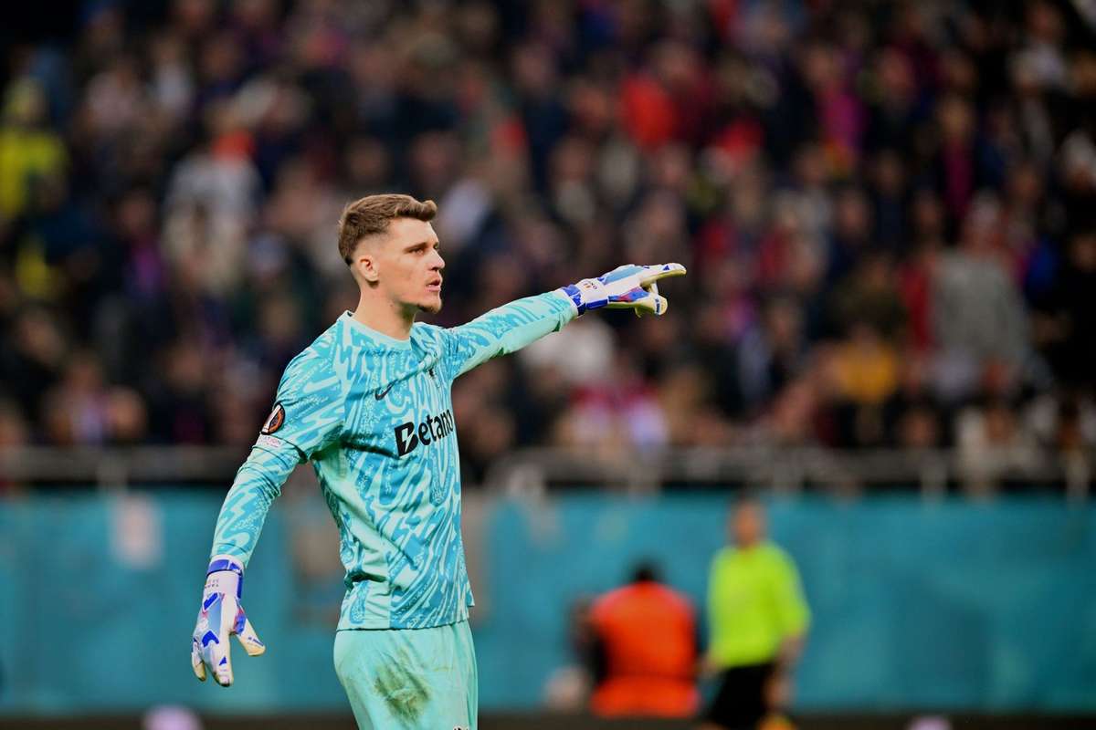 Doua cluburi din Serie A il vor pe Stefan Tarnovanu