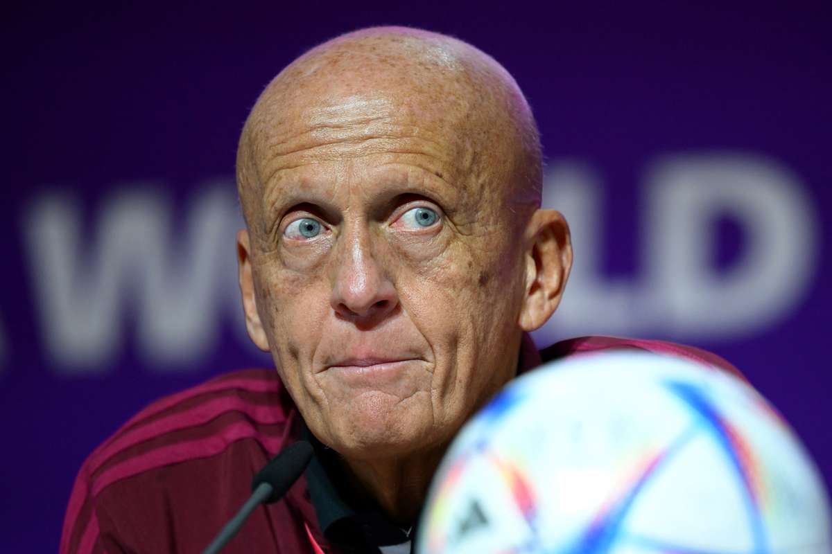 FIFA anunta arbitri cu camere la Cupa Cluburilor