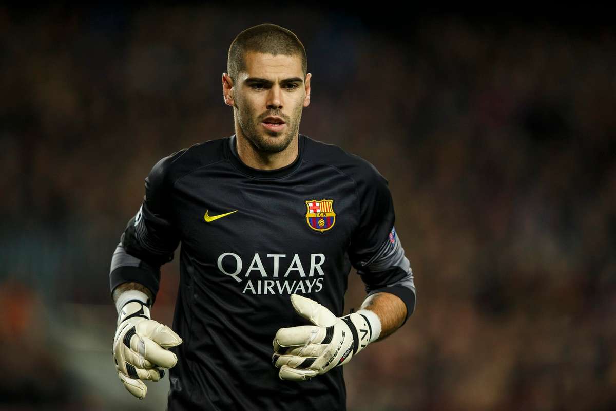 Fostul portar al Barcelonei Victor Valdes antreneaza Real Avila