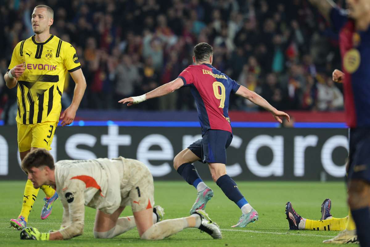 Lewandowski bestia neagra a lui Dortmund impotriva apararii germane si in retur