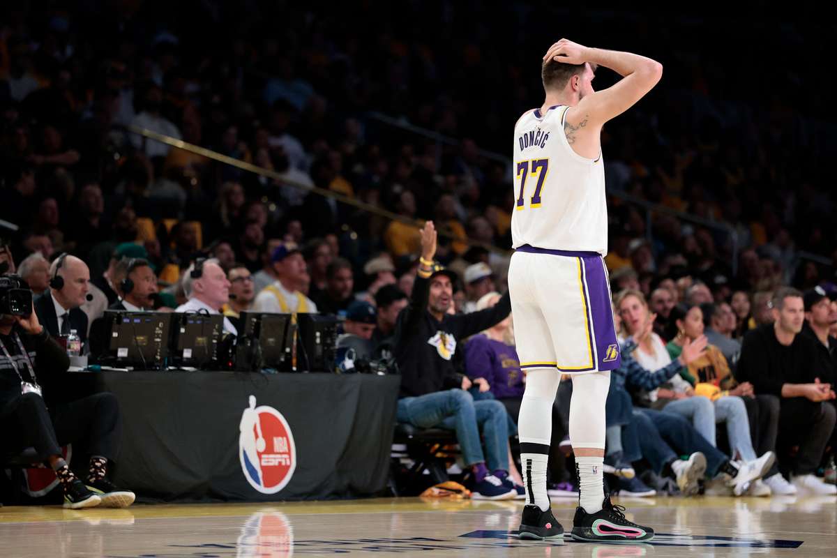NBA Lakers pierd drastic in playoff Nuggets inving Clippers