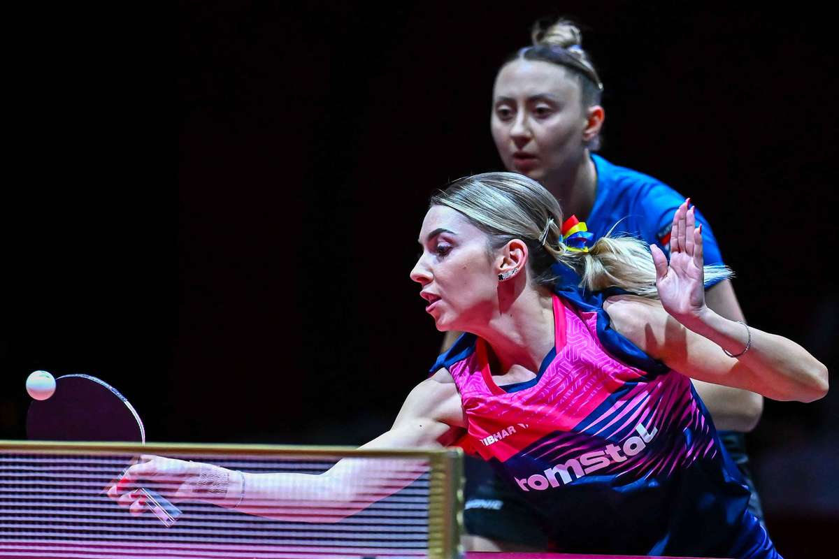 Bernadette Szocs medalie de argint la dublu feminin