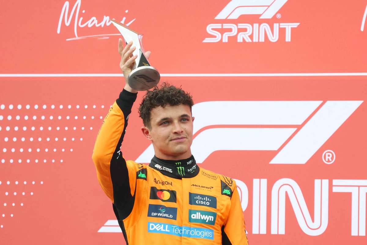 Lando Norris castiga sprintul ploios de la Miami