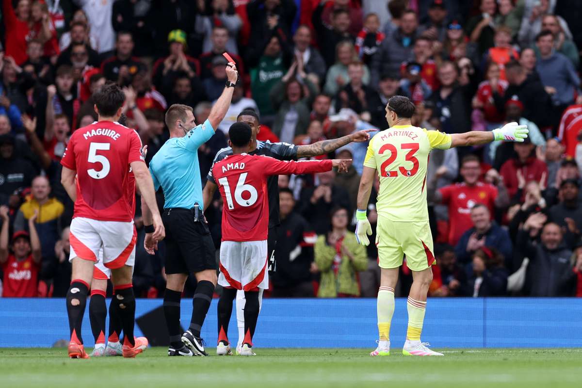 Portarul Emiliano Martinez a scris istorie in Premier League