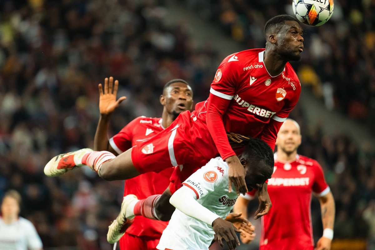 VIDEO Rapid tot mai departe de visul european Derby inde cis cu Dinamo