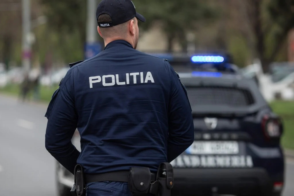 Ancheta a Politie Romane dupa fotografierea femeilor intime