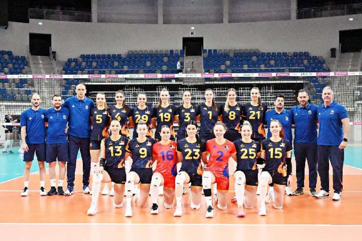 NATIONALA DE VOLEI FEMININ A ROMANIEI A CASTIGAT IN GOLDEN LEAGUE