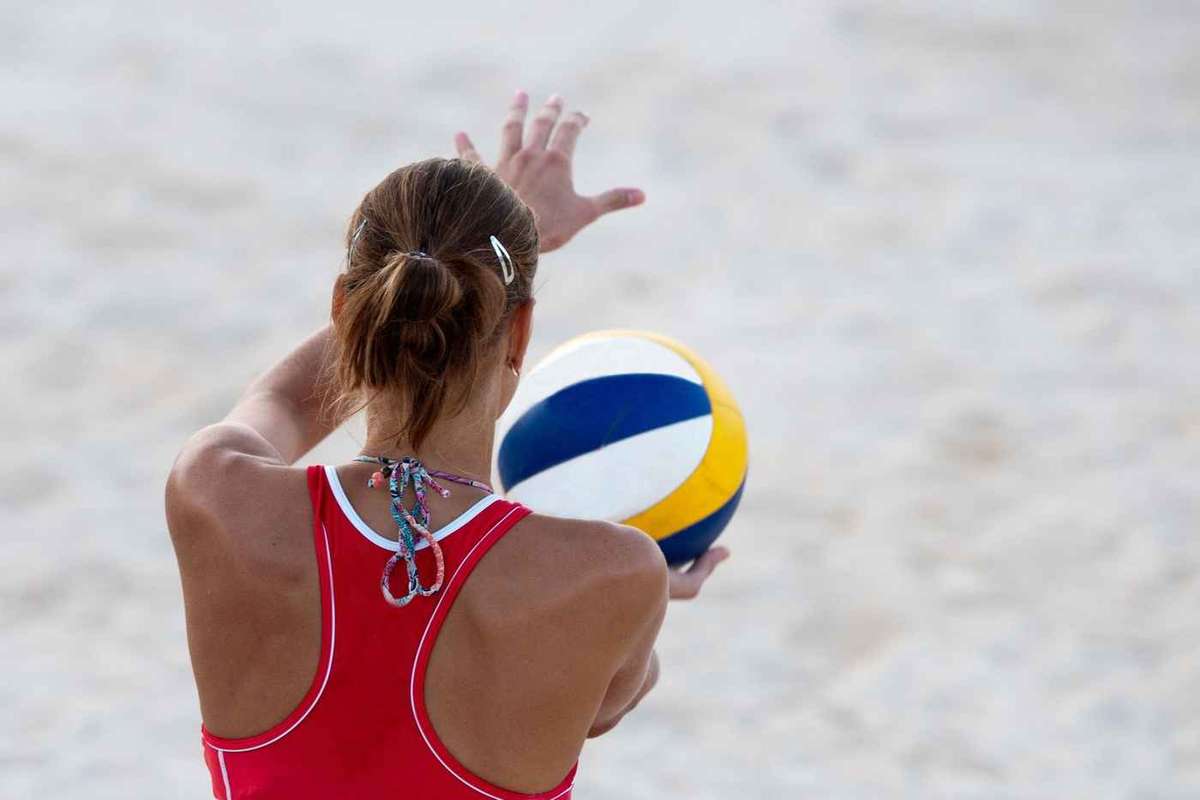 Prima Balcaniada de volei pe plaja pentru juniori Bucuresti