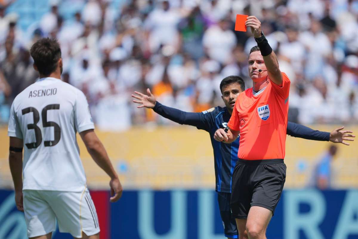 Real Madrid a castigat usor cu Pachuca desi a ramas in zece oameni