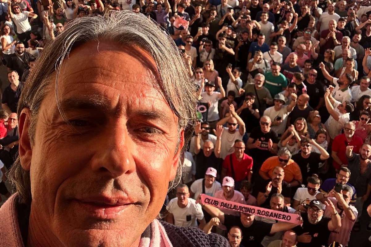 VIDEO Filippo Inzaghi aclamat la prezentarea oficiala