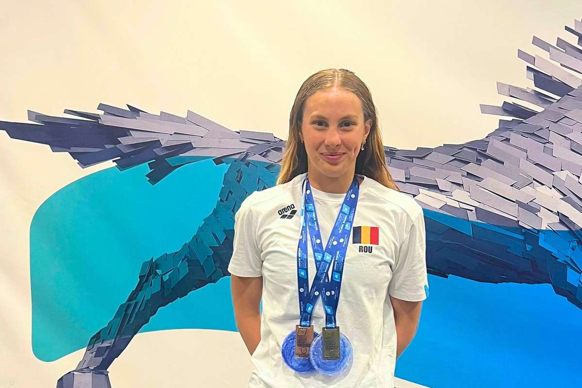 Daria Silisteanu medaliata cu aur la 100 m spate