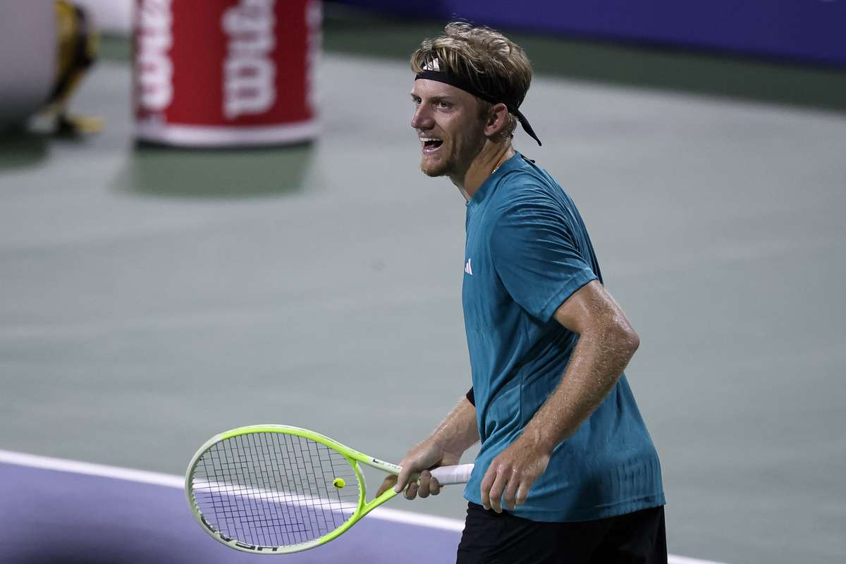 Davidovich il invinge pe Shelton finala cu De Minaur