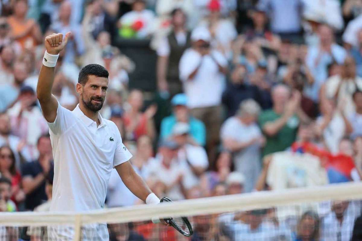 Djokovic l a egalat pe Federer dupa semifinale Wimbledon