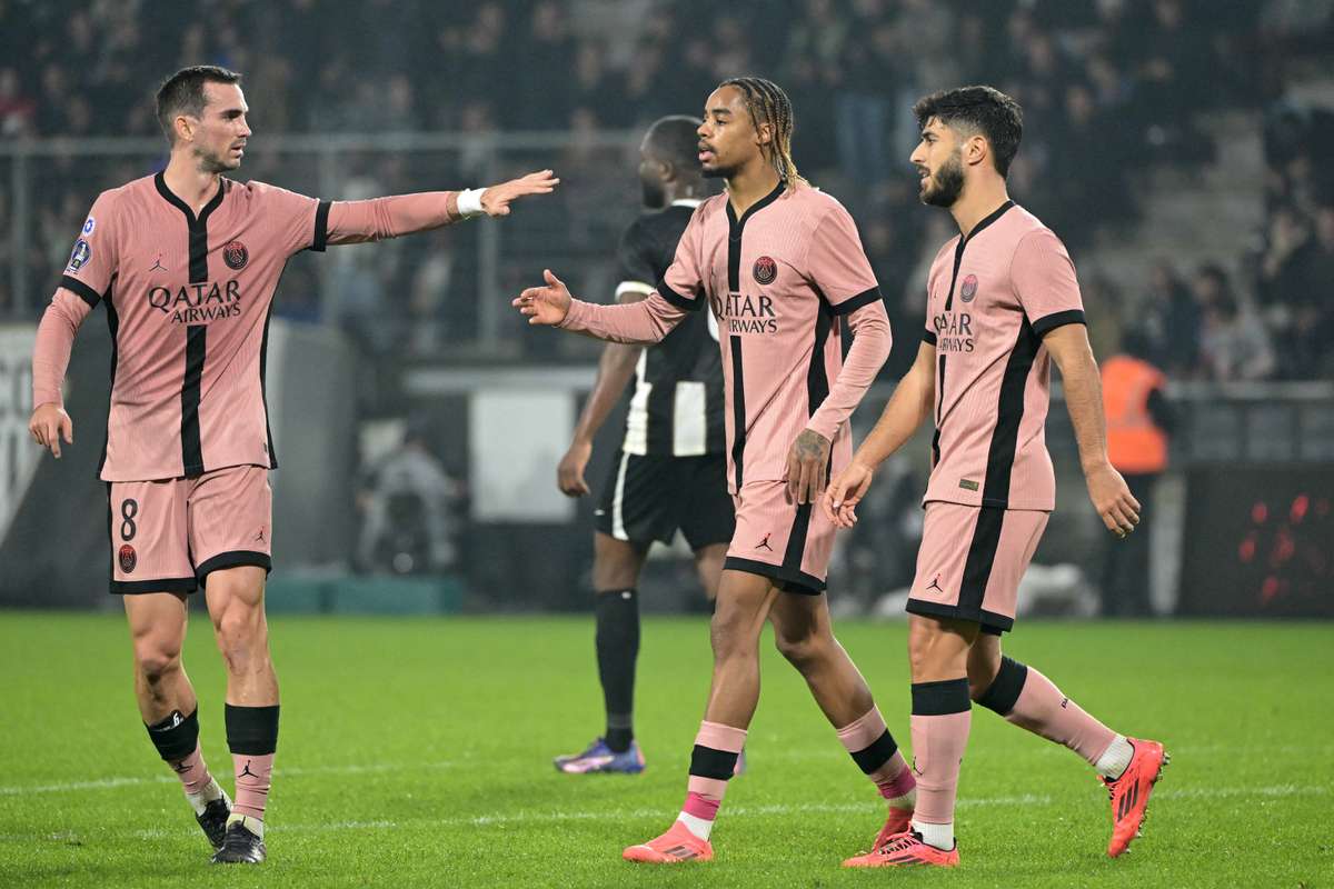 Jose Mourinho vizeaza un jucator de la PSG oferta de 15 milioane euro