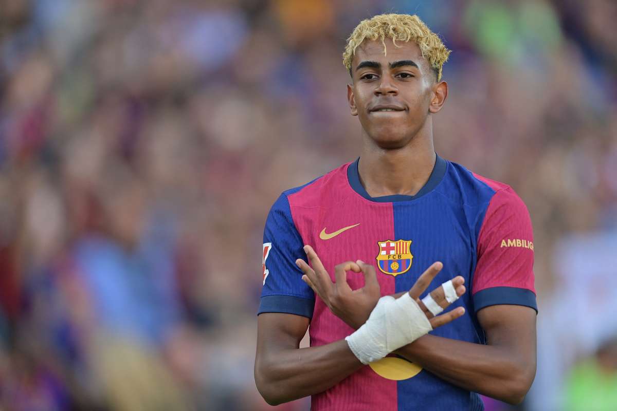 Lamine Yamal isi sarbatoreste majoratul alegand echipa Barca
