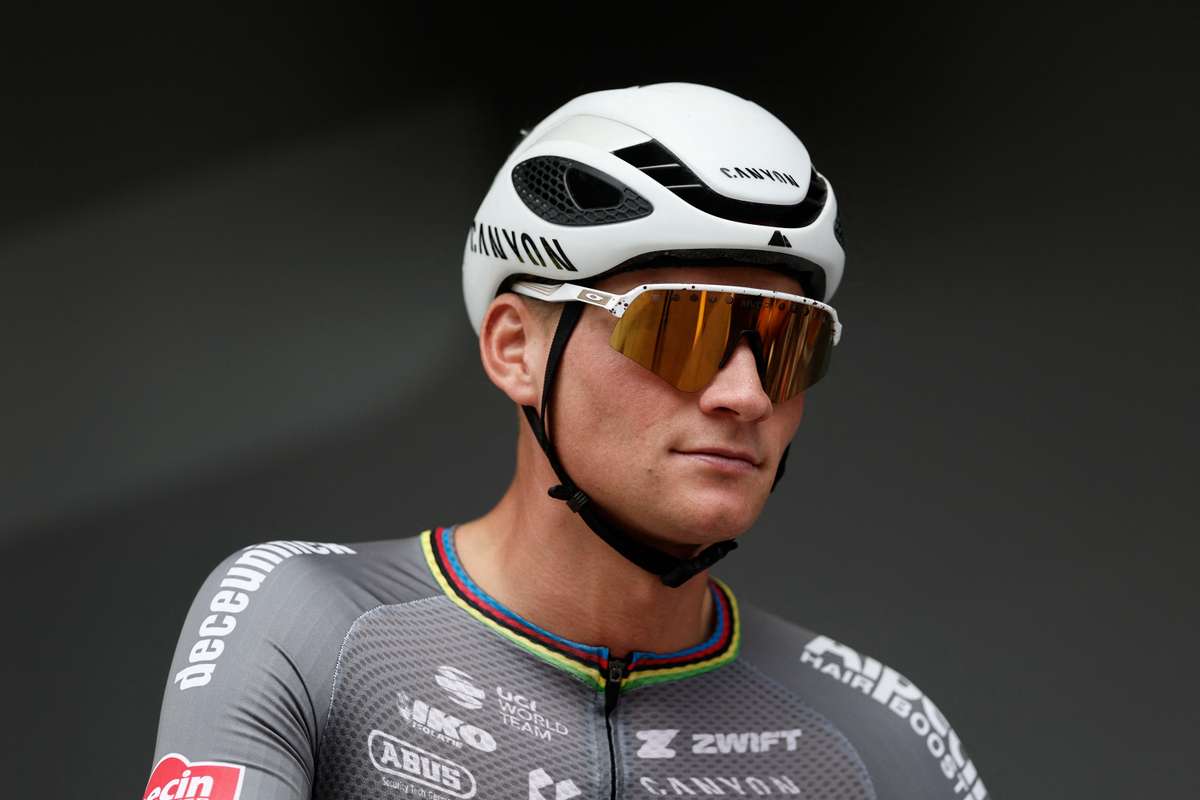 Mathieu van der Poel s a retras din Turul Frantei