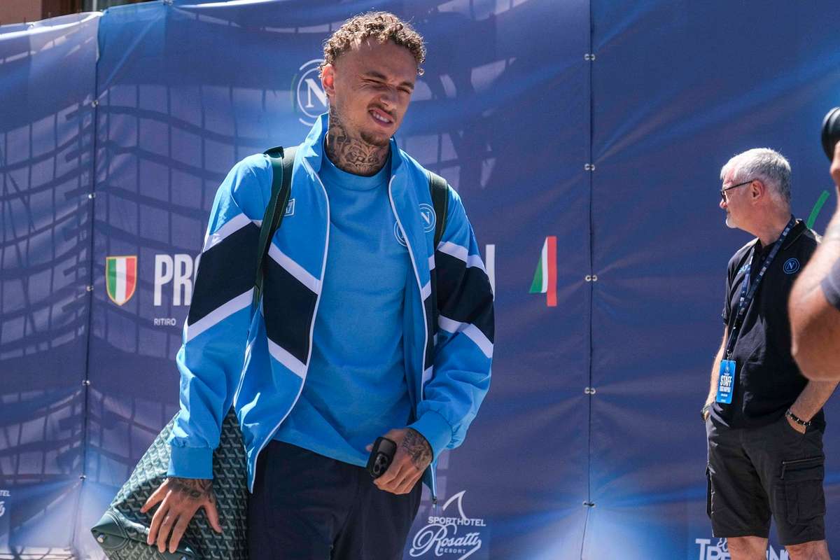 Oficial Napoli isi prezinta noul transfer Noa Lang