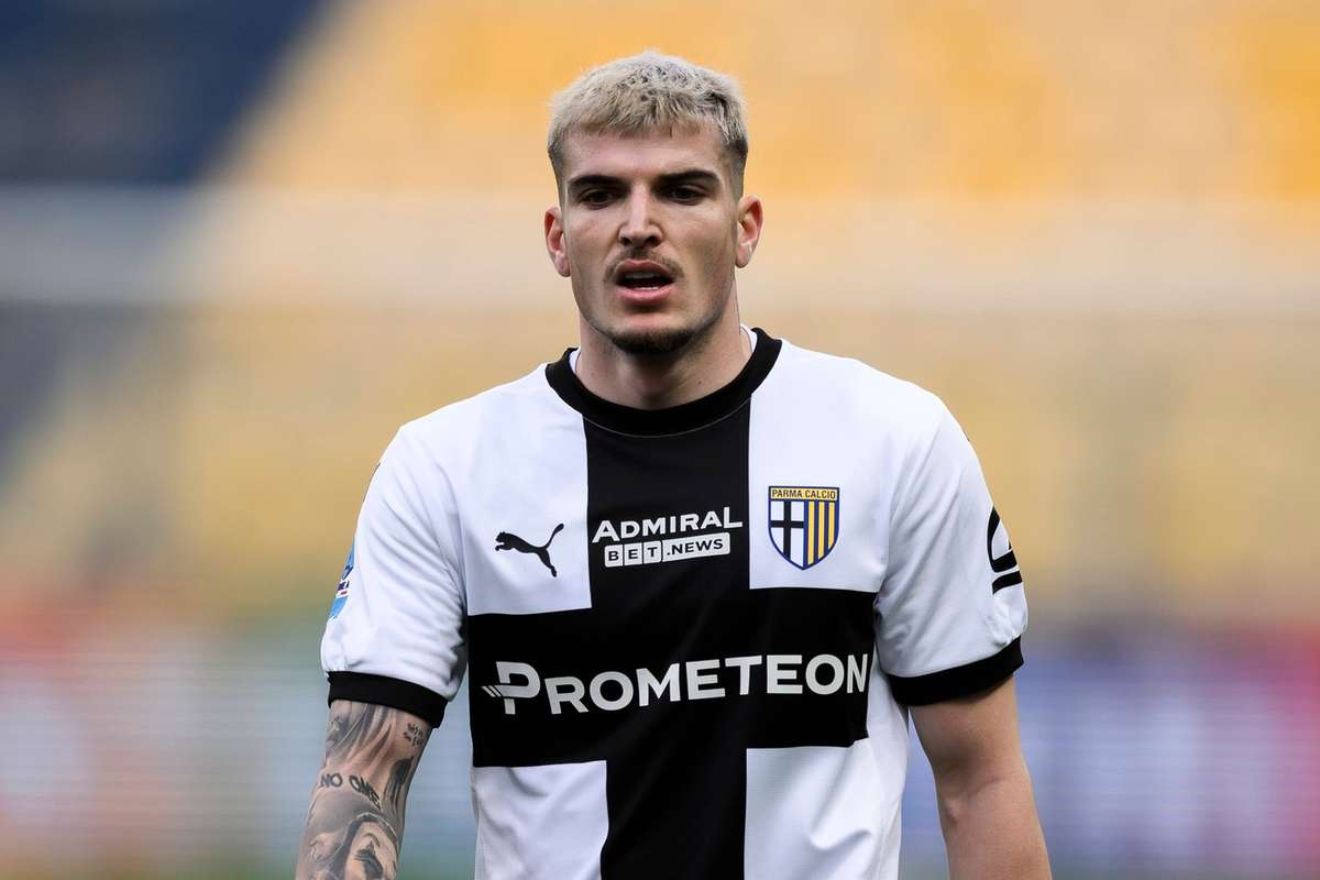 Valentin Mihaila aproape de Lecce contract pe patru ani