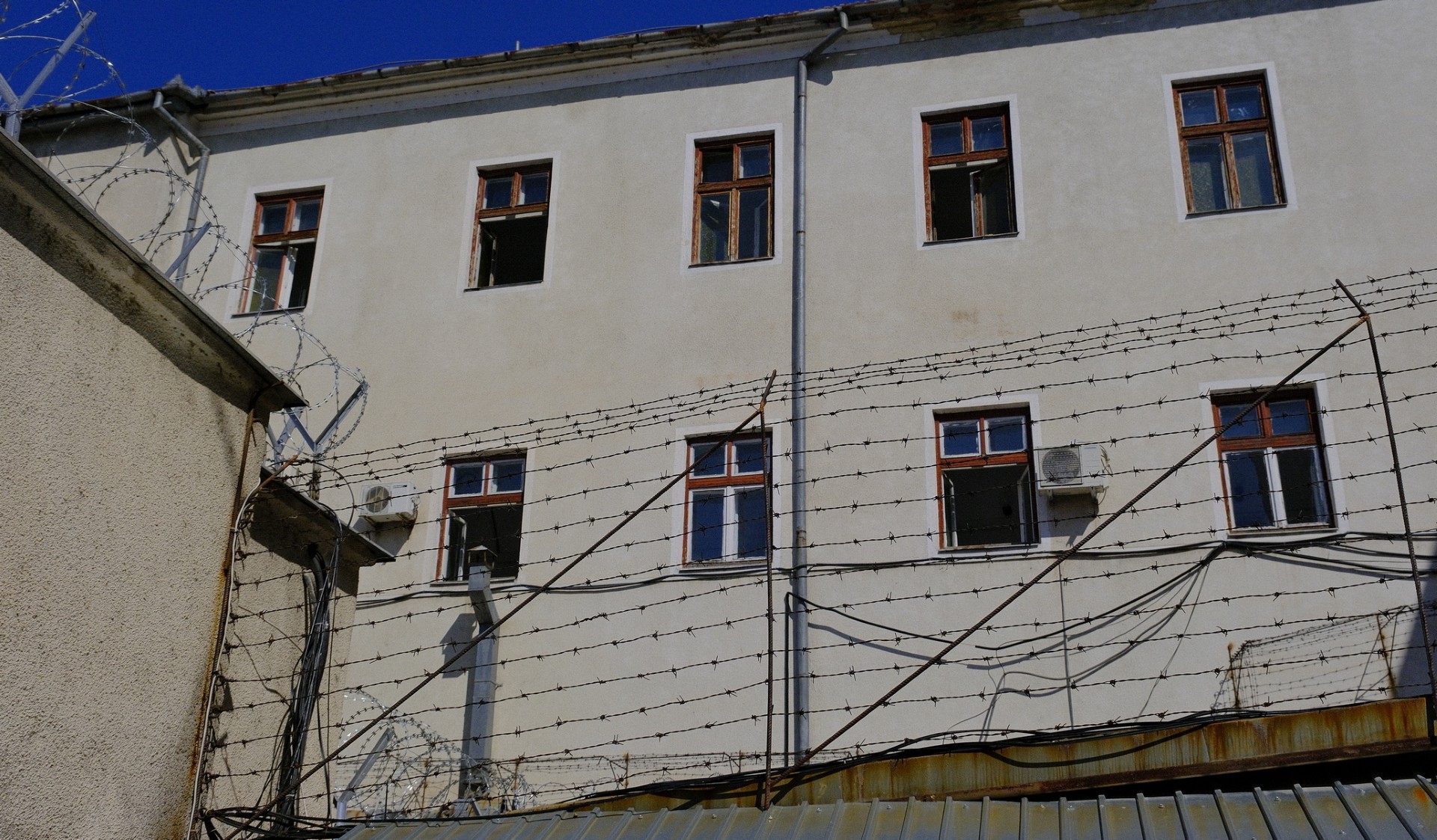 Violator reinut i predat Penitenciarului Oradea