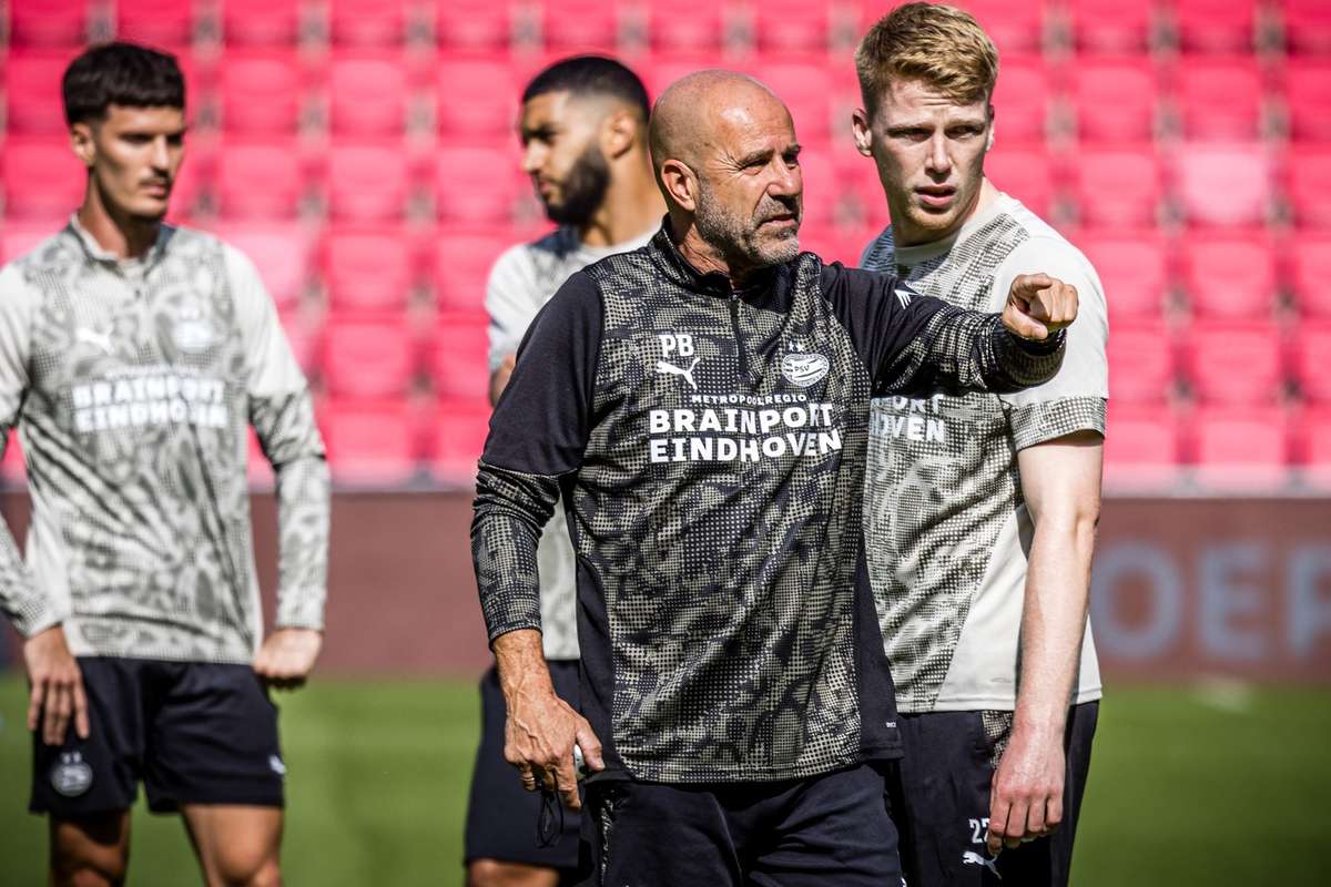 Antrenorul PSV ului a spus Dennis Man ne poate ajuta
