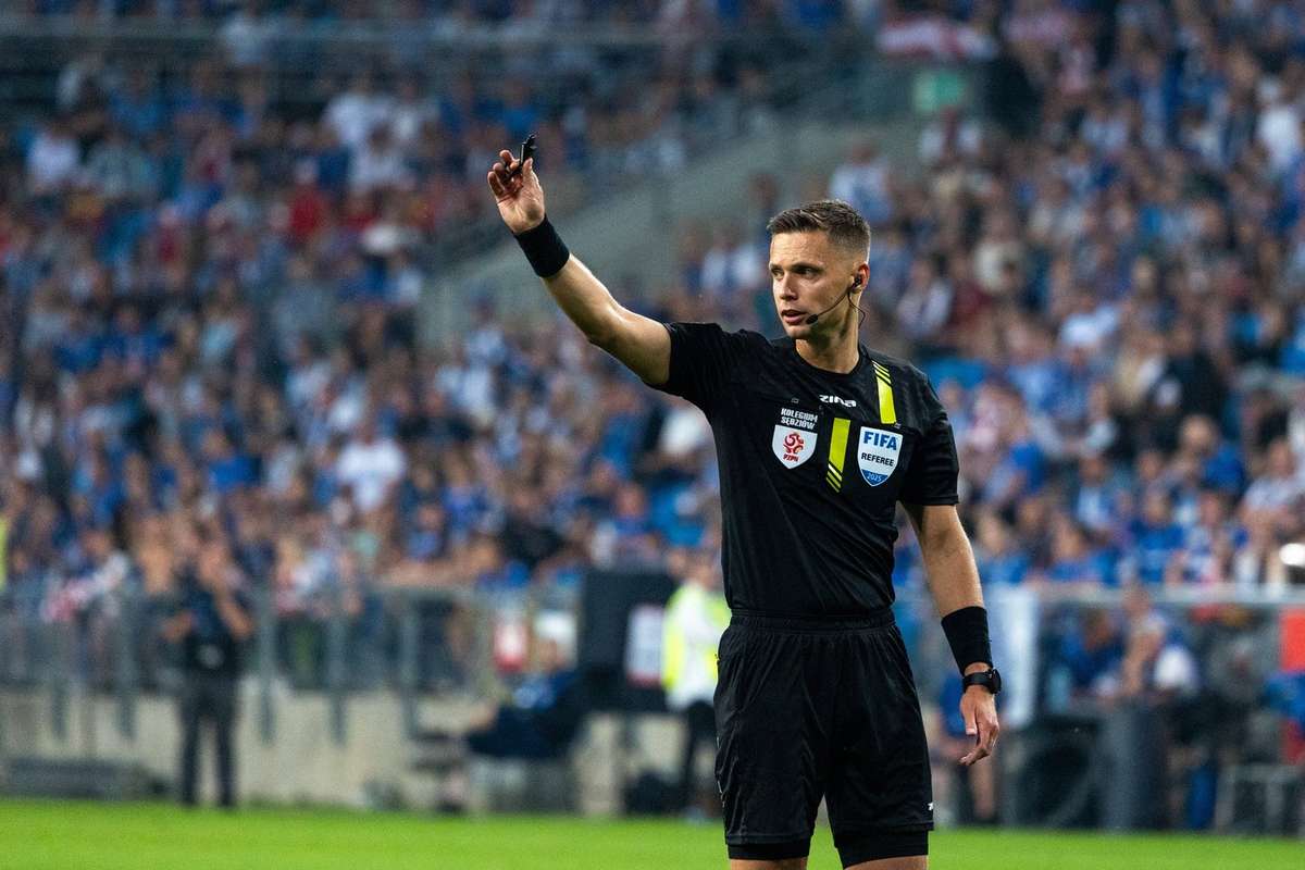 Sylwestrzak din Polonia si Kruashvili din Georgia vor arbitra FCSB FC Drita