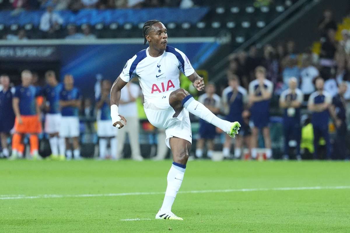 Tottenham condama insultele rasiste la adresa lui Mathys Tel