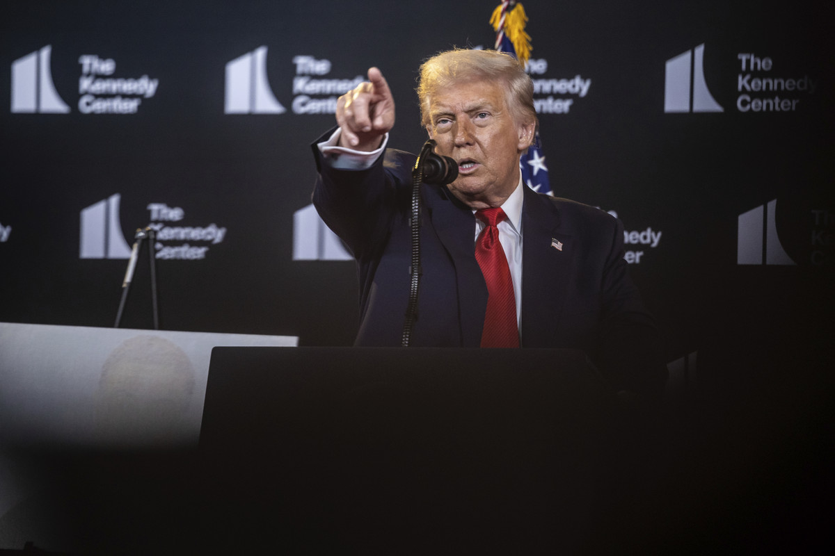 Trump informeaza liderii europeni despre garantii le securitate pentru Ucraina