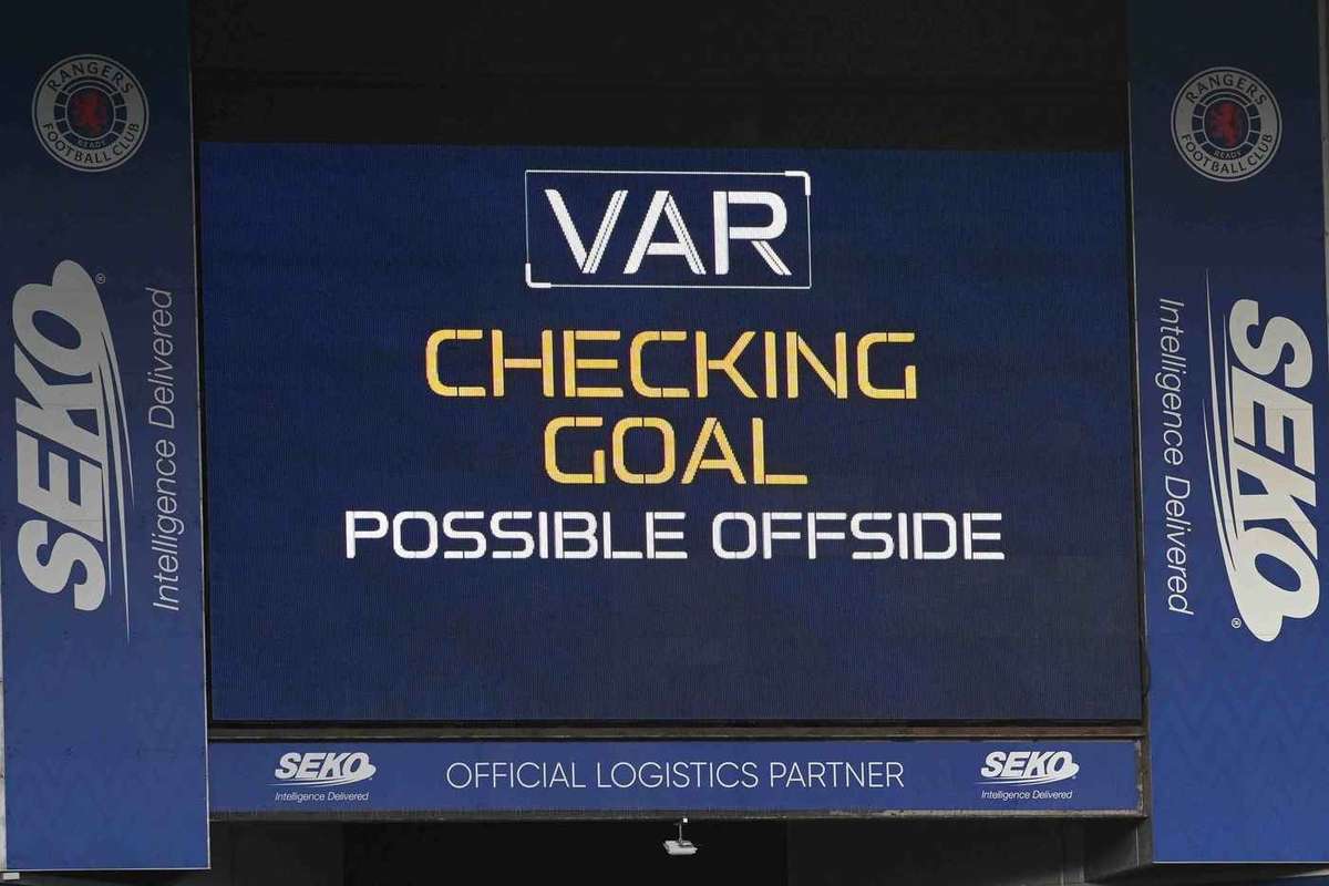 VAR a comis 18 erori sezonul trecut in Premier League