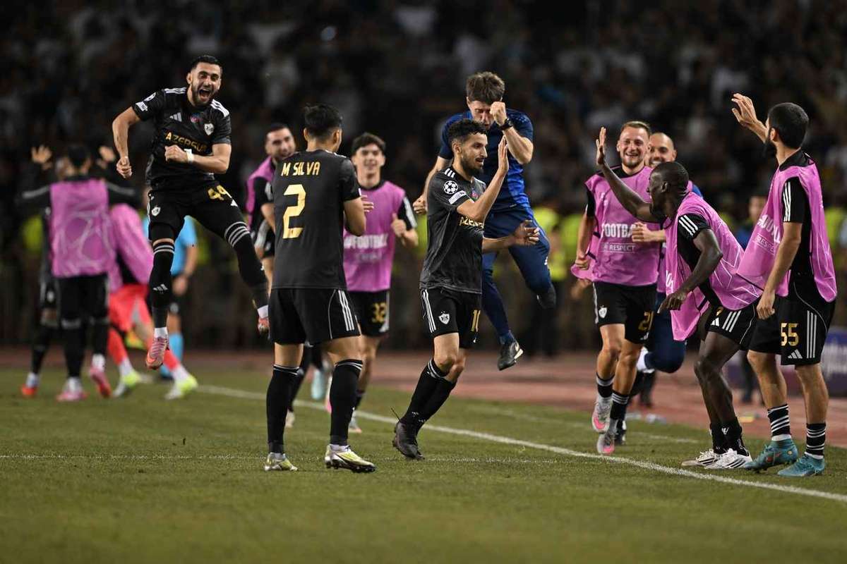 azerii de la qarabag avanseaza in faza principala a ligii campionilor campioana ungariei eliminata