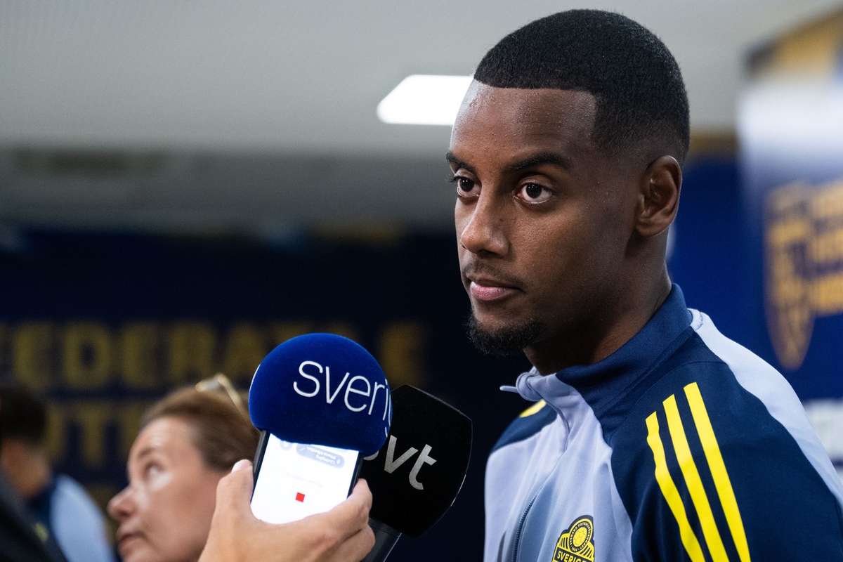 Dup luni de incertitudine Alexander Isak se bucura de fotbal