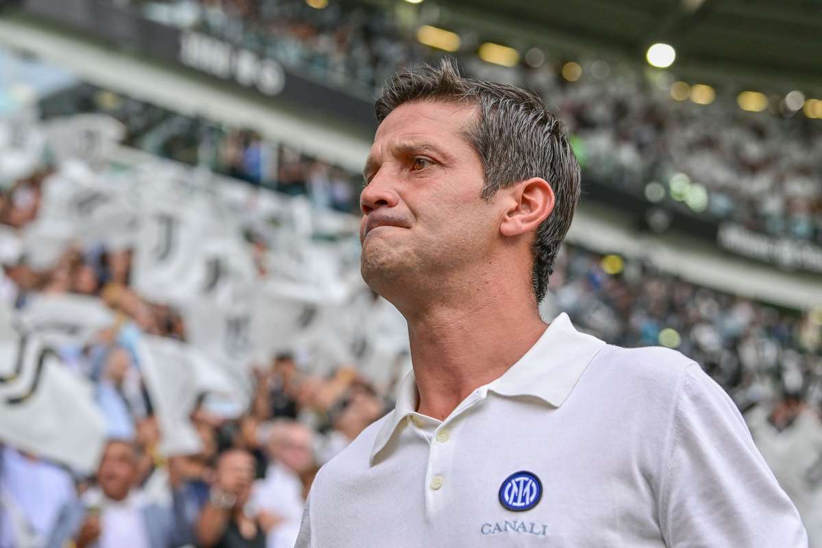 Fabrizio Romano a anuntat despre situatia lui Cristi Chivu
