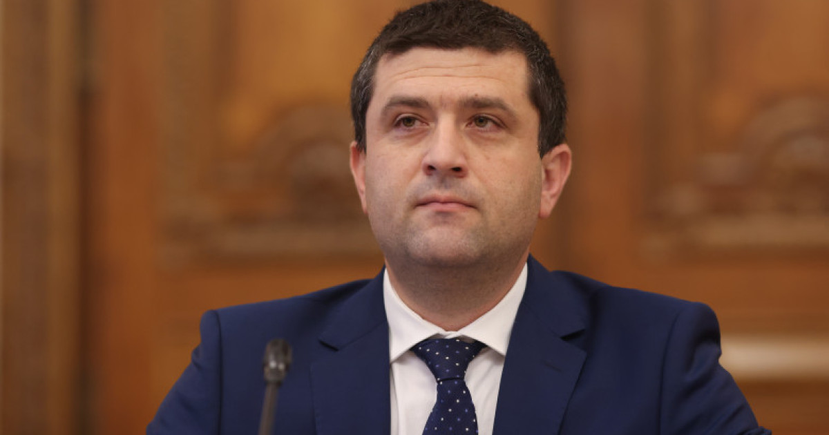 Ministrul Economiei despre secretarul retinut de DNA