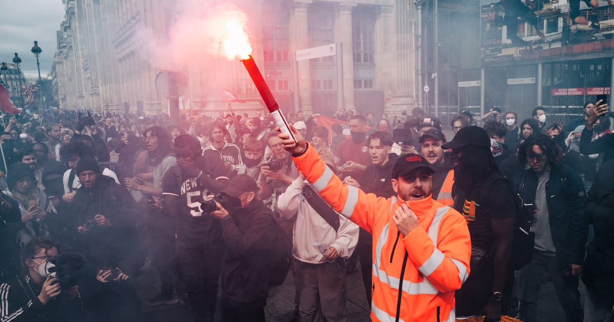 Noua prim ministru franceza se confrunta cu greve mari